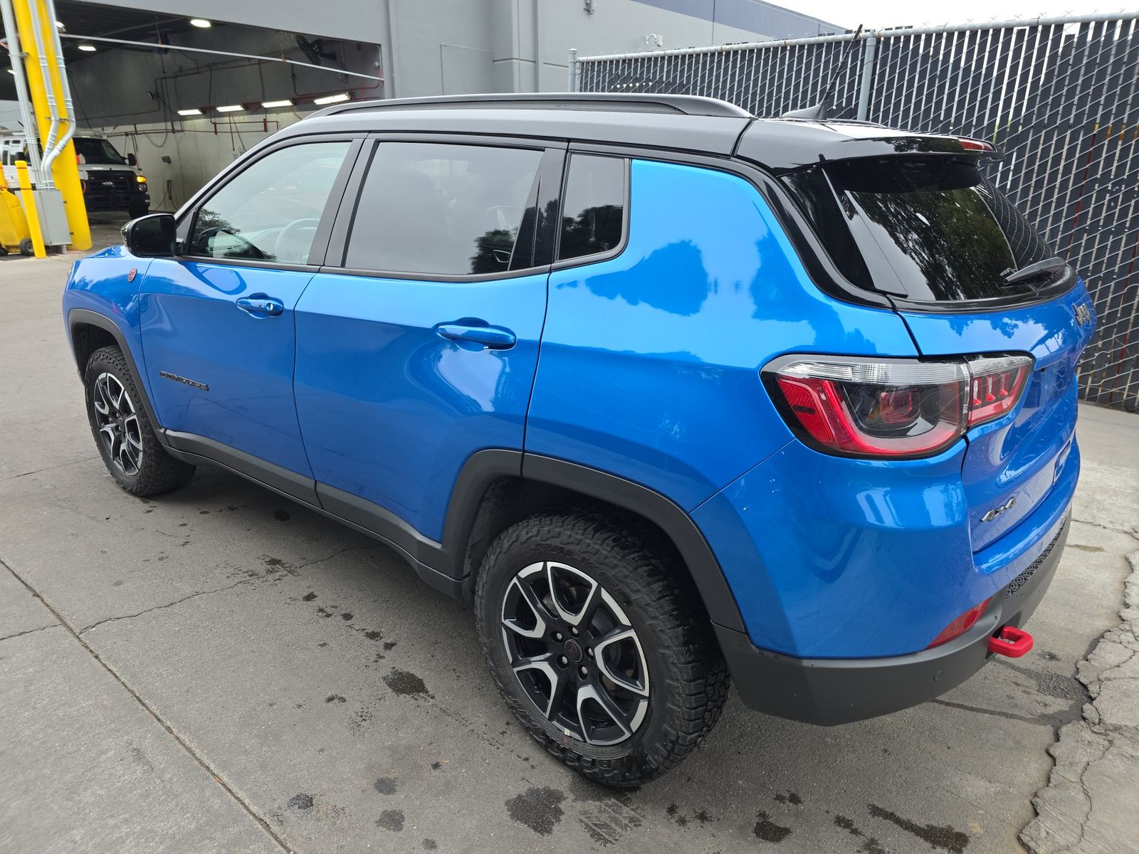 2025 Jeep Compass Trailhawk AWD