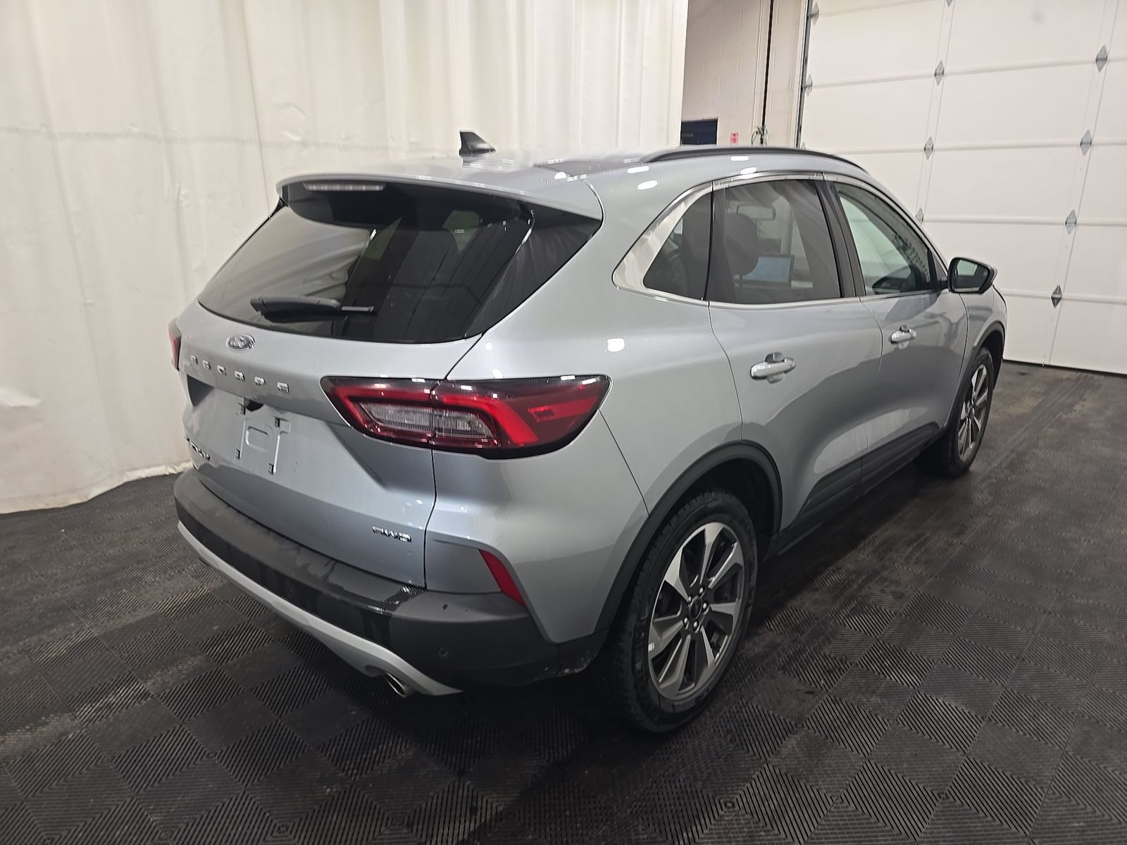 FORD ESCAPE - 5