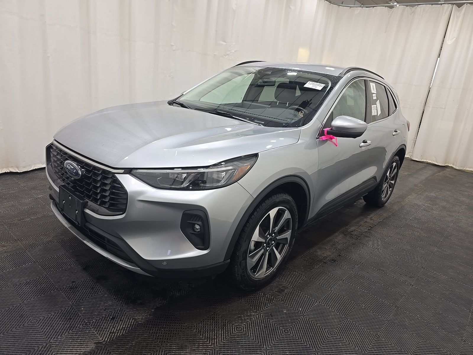 FORD ESCAPE - 1