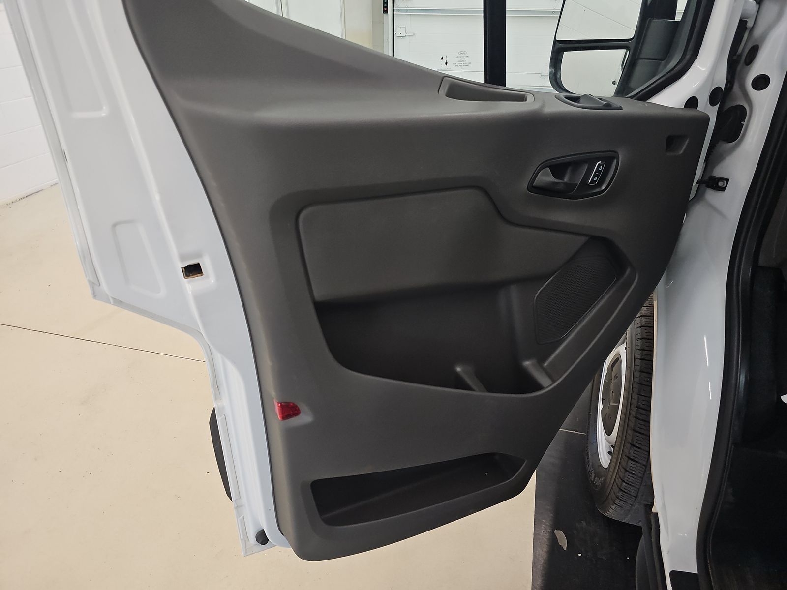 FORD TRANSIT 250 - 10