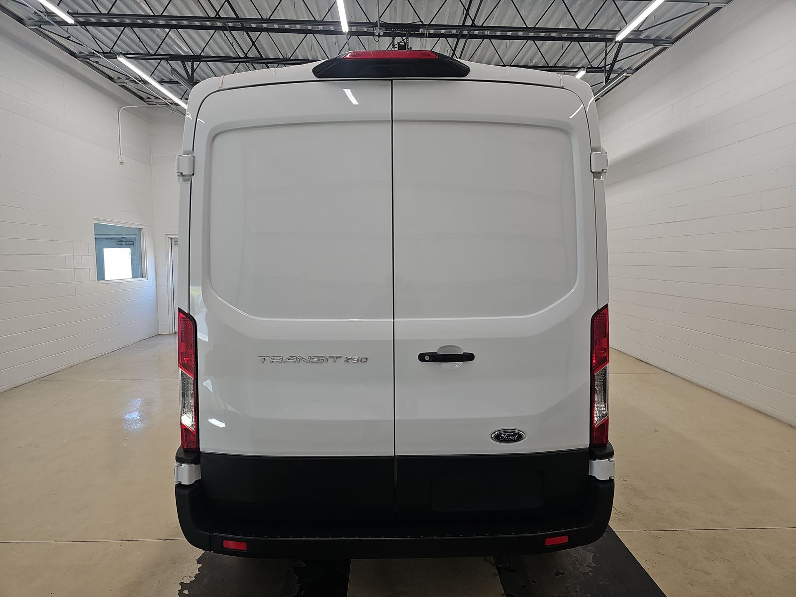 FORD TRANSIT 250 - 6