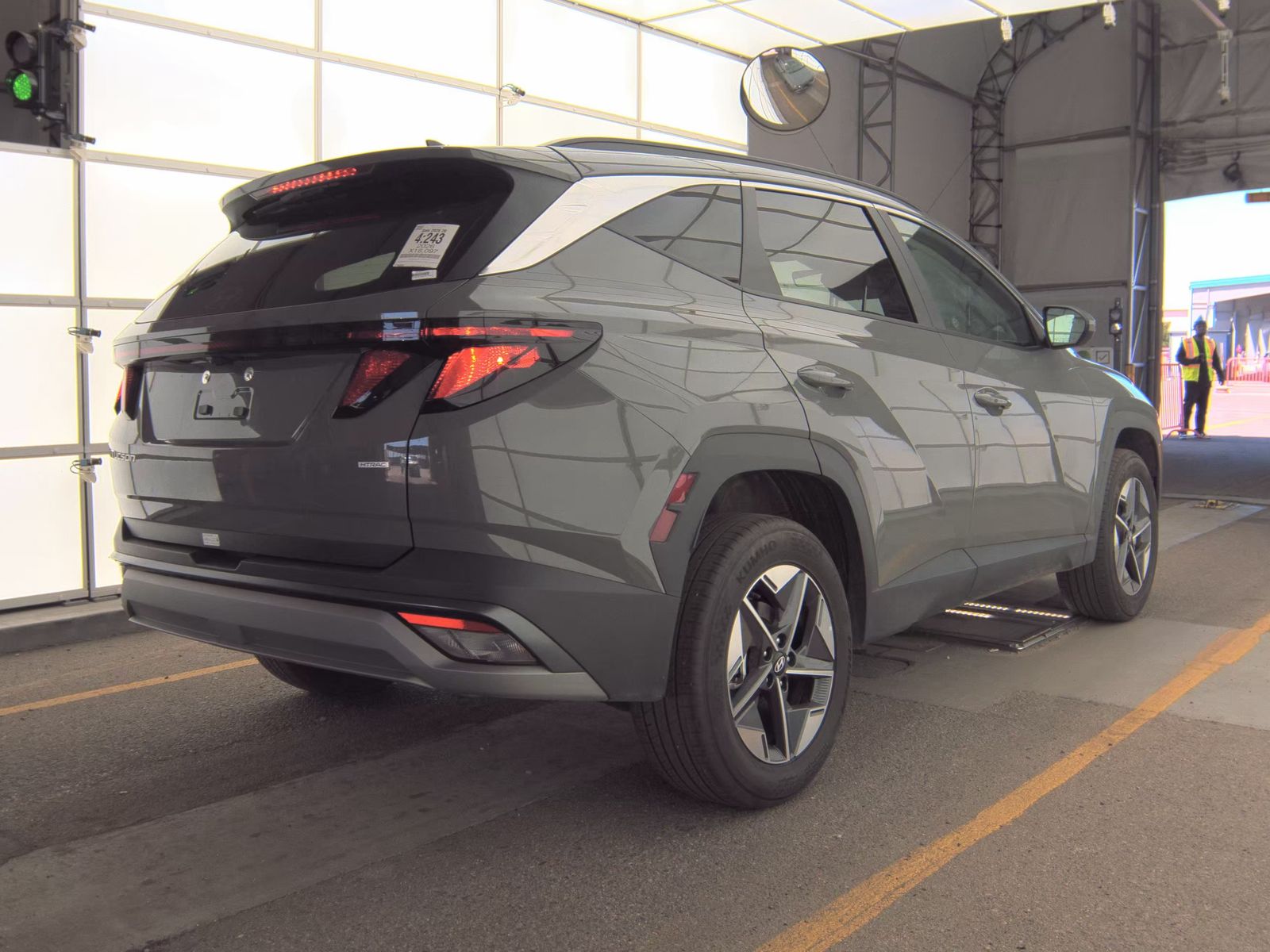 HYUNDAI TUCSON - 6