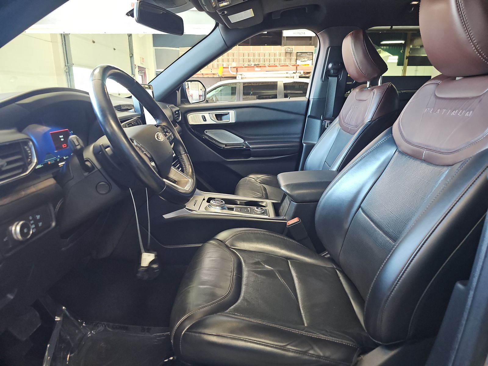 FORD EXPLORER - 8