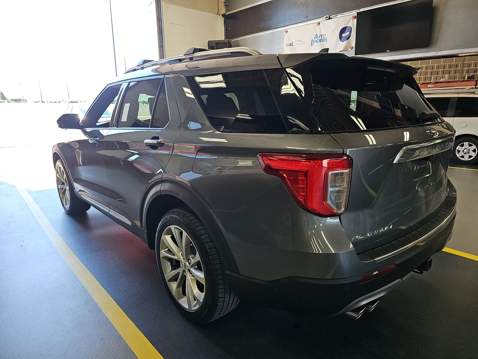 FORD EXPLORER - 7