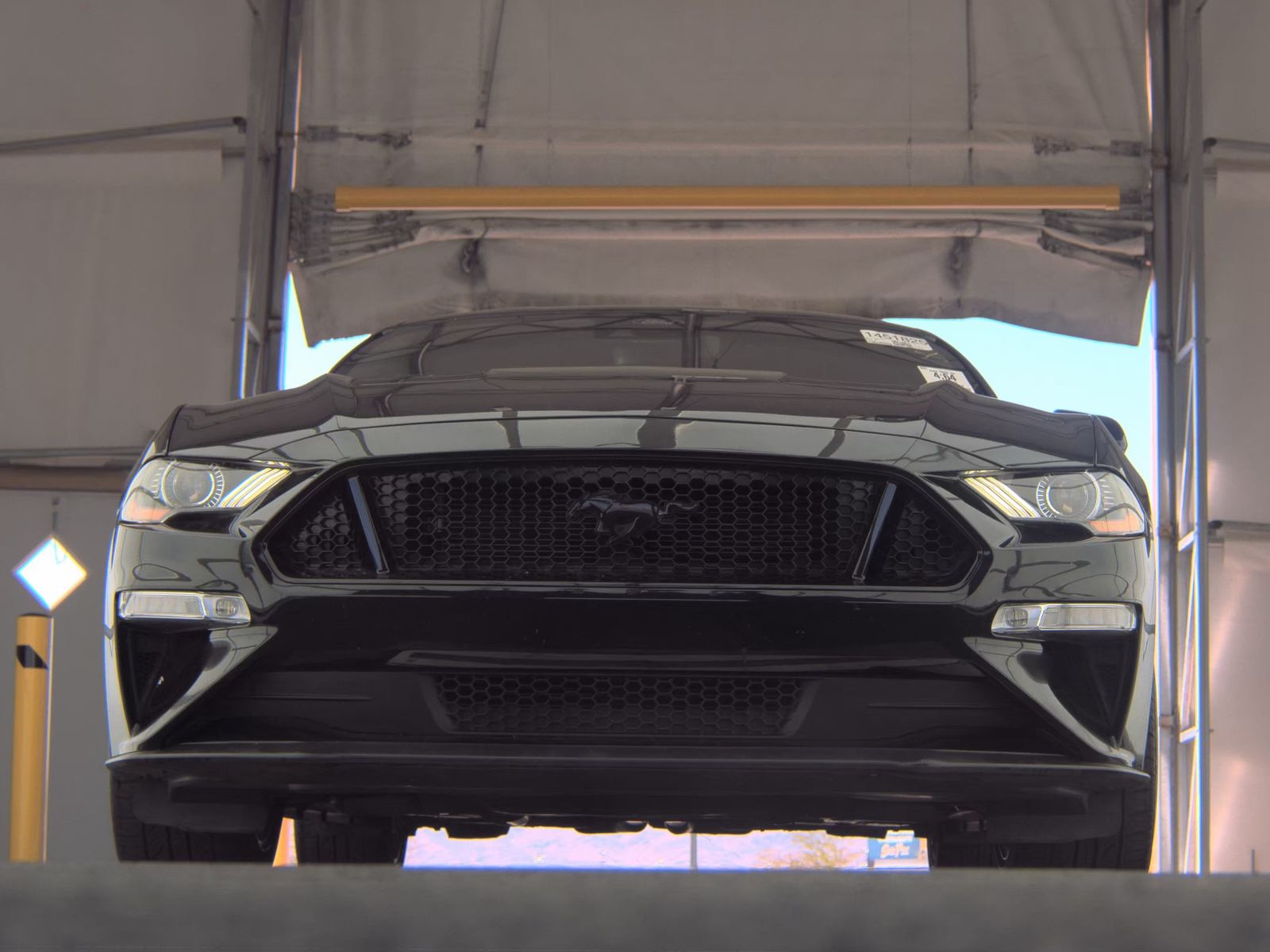 FORD MUSTANG - 4