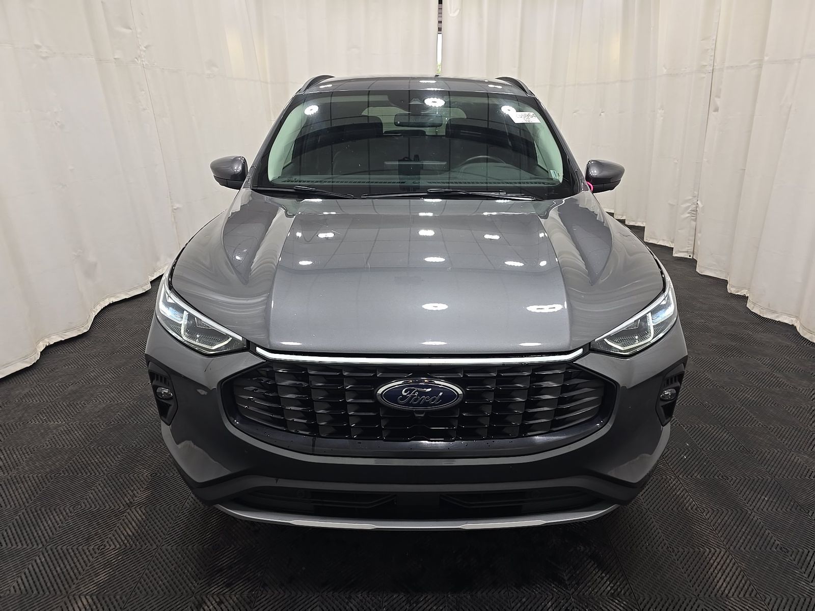 FORD ESCAPE - 3