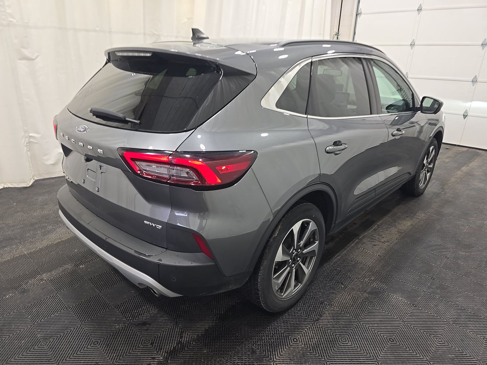 FORD ESCAPE - 5