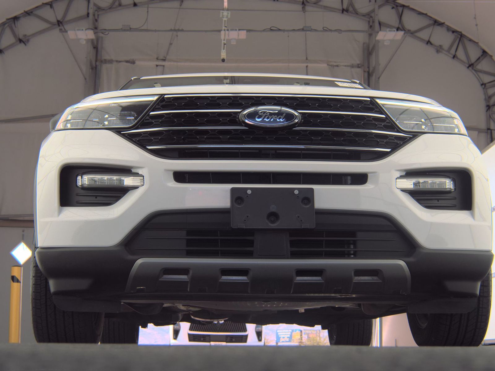 FORD EXPLORER - 4