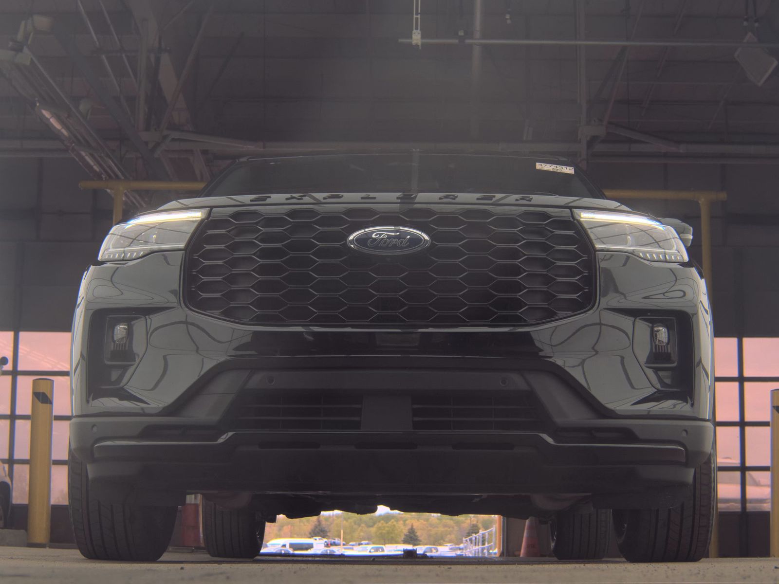 FORD EXPLORER - 4