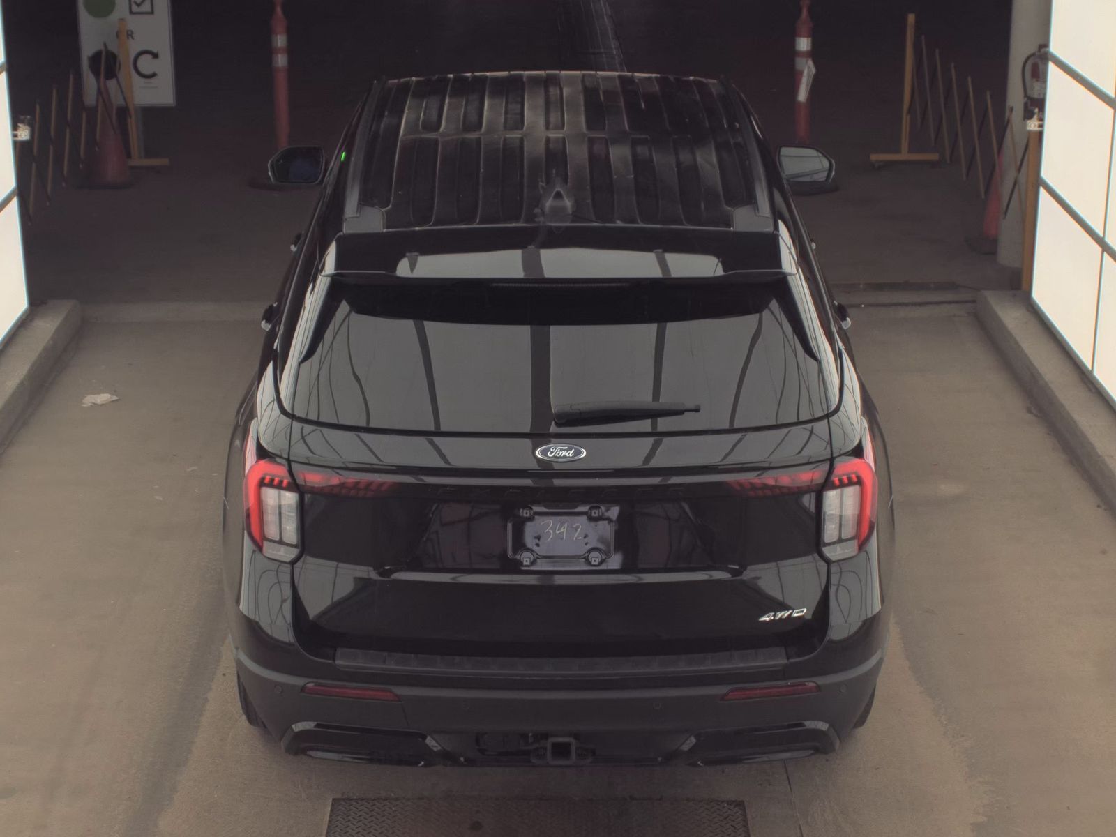FORD EXPLORER - 7