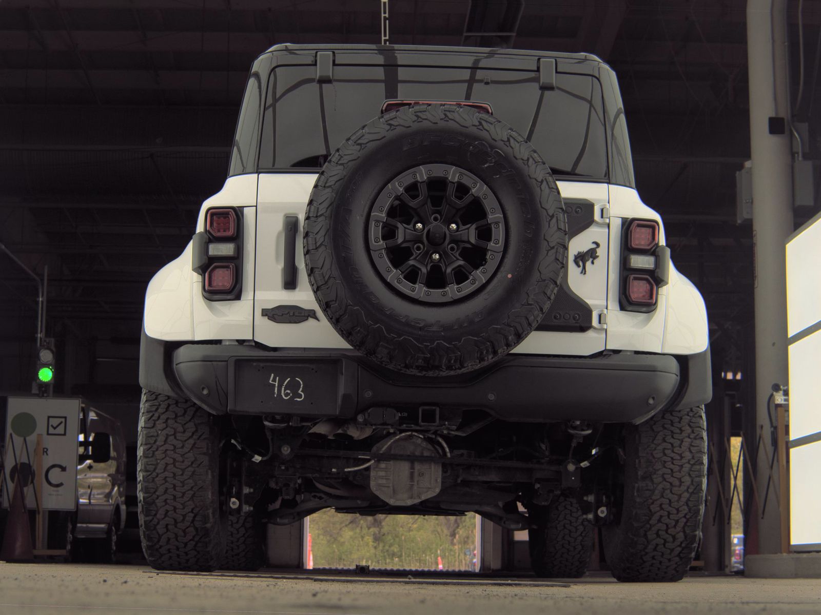 FORD BRONCO - 8