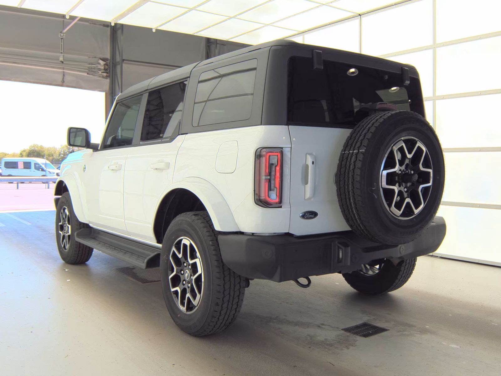 FORD BRONCO - 9