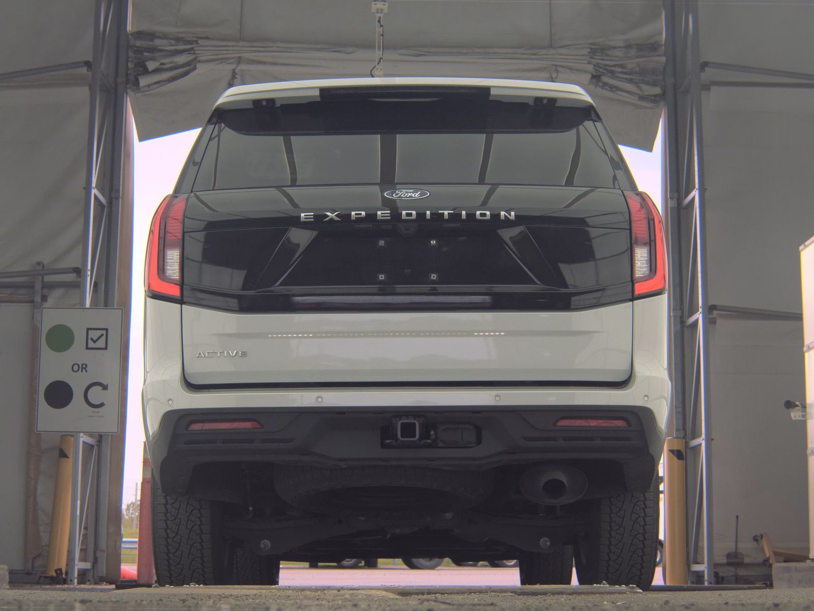 FORD EXPEDITION - 8