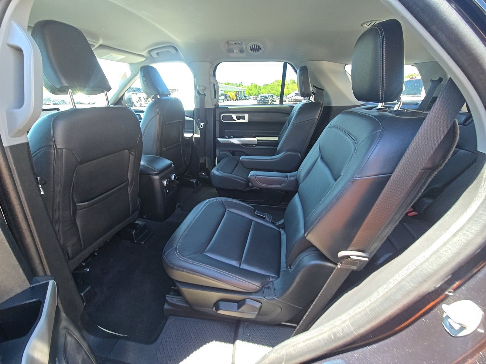 2022 Ford Explorer XLT AWD