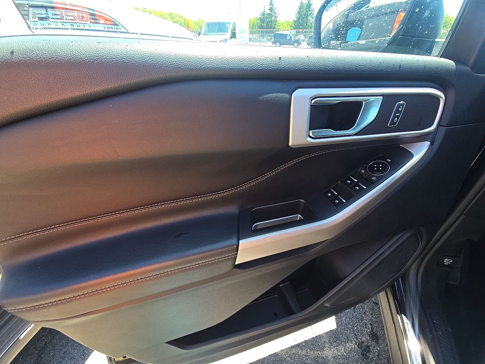 2022 Ford Explorer XLT AWD