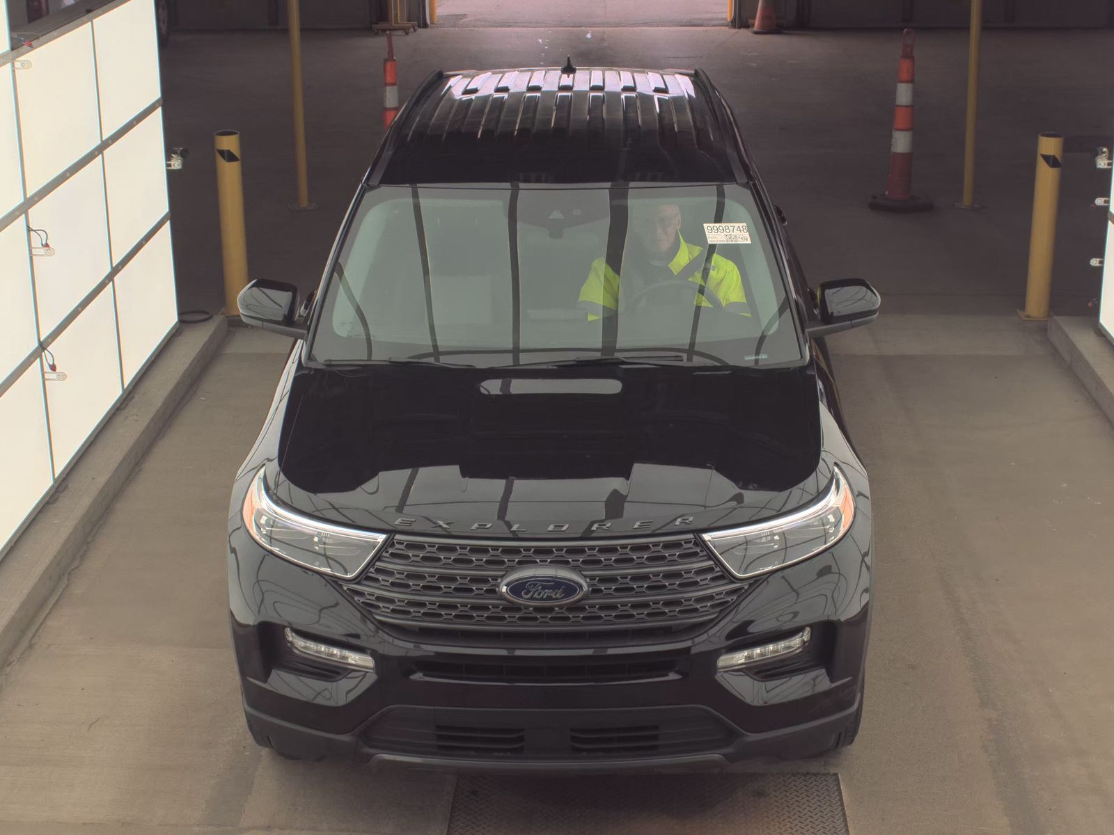 FORD EXPLORER - 3