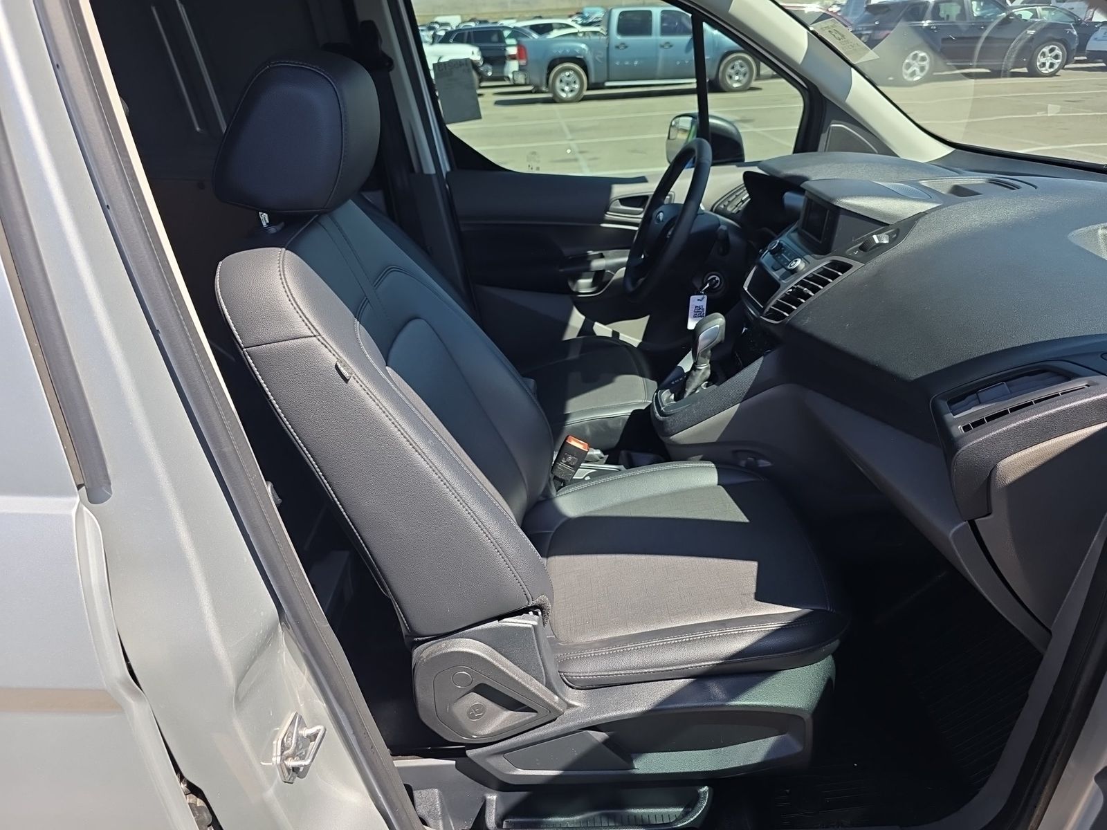 FORD TRANSIT CONNECT - 9