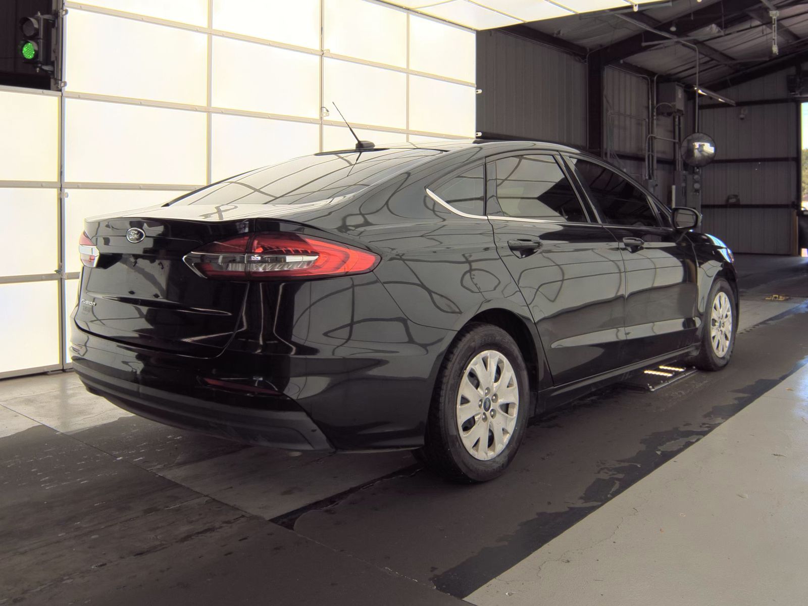 FORD FUSION - 6