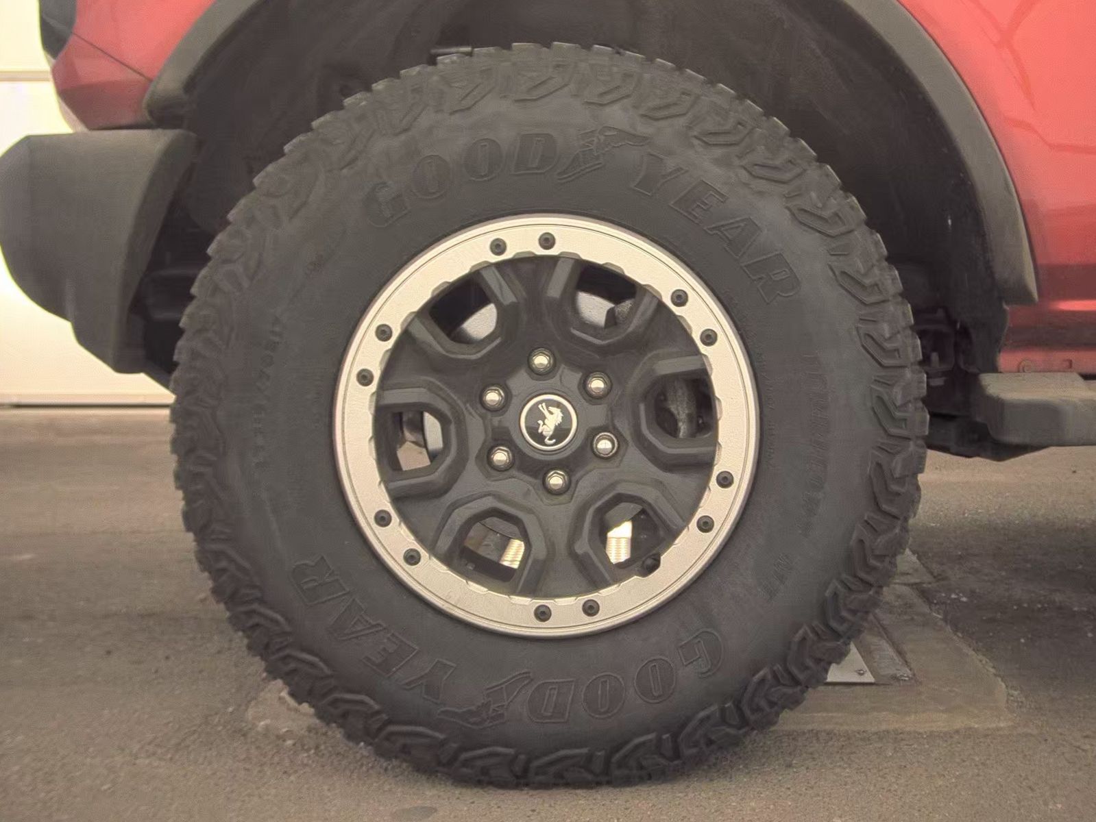 FORD BRONCO - 10