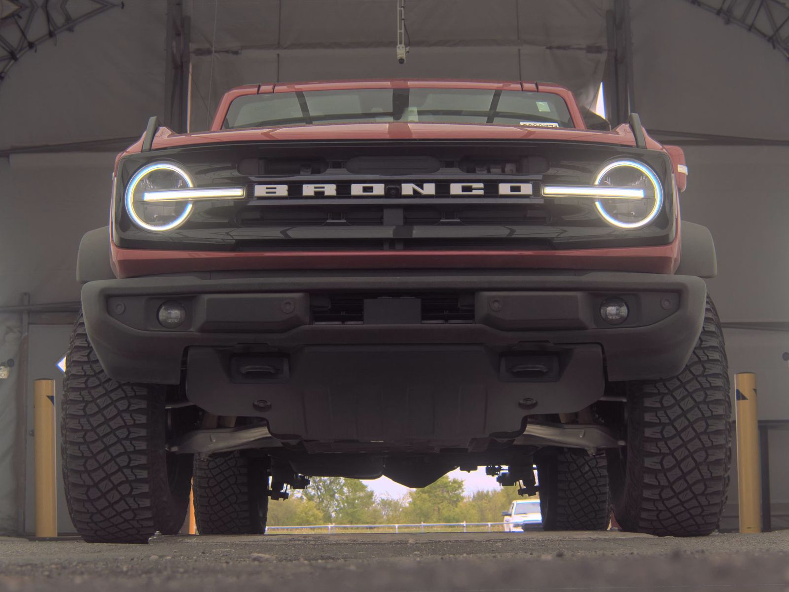 FORD BRONCO - 4