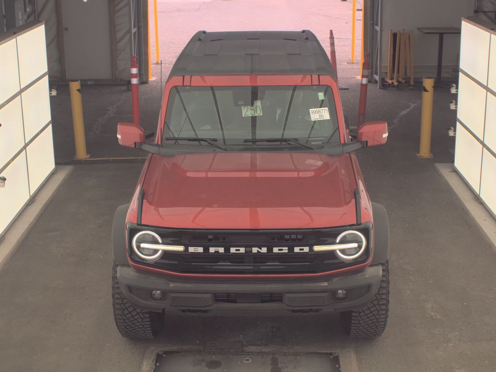 FORD BRONCO - 3