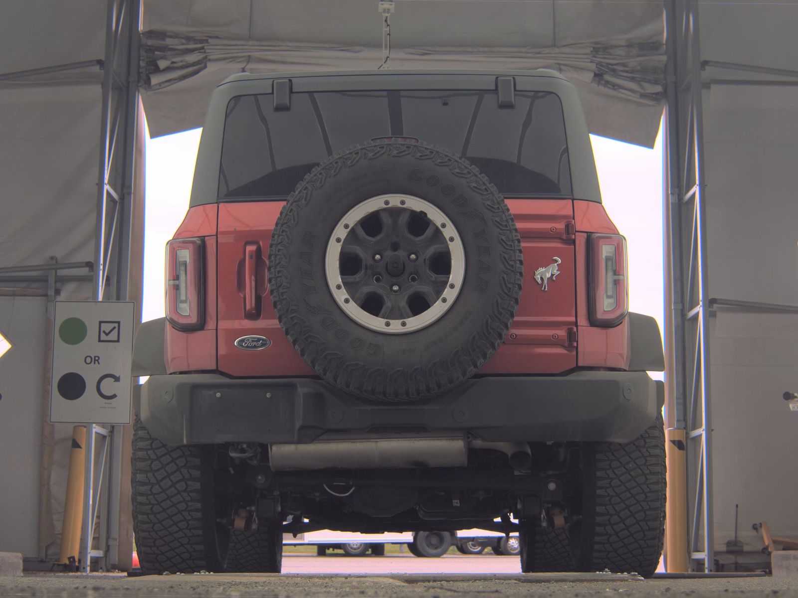 FORD BRONCO - 8