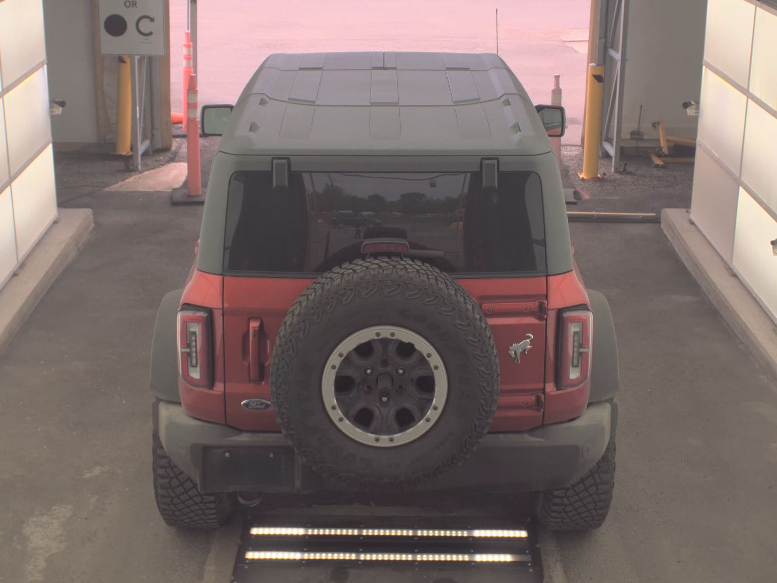 FORD BRONCO - 7