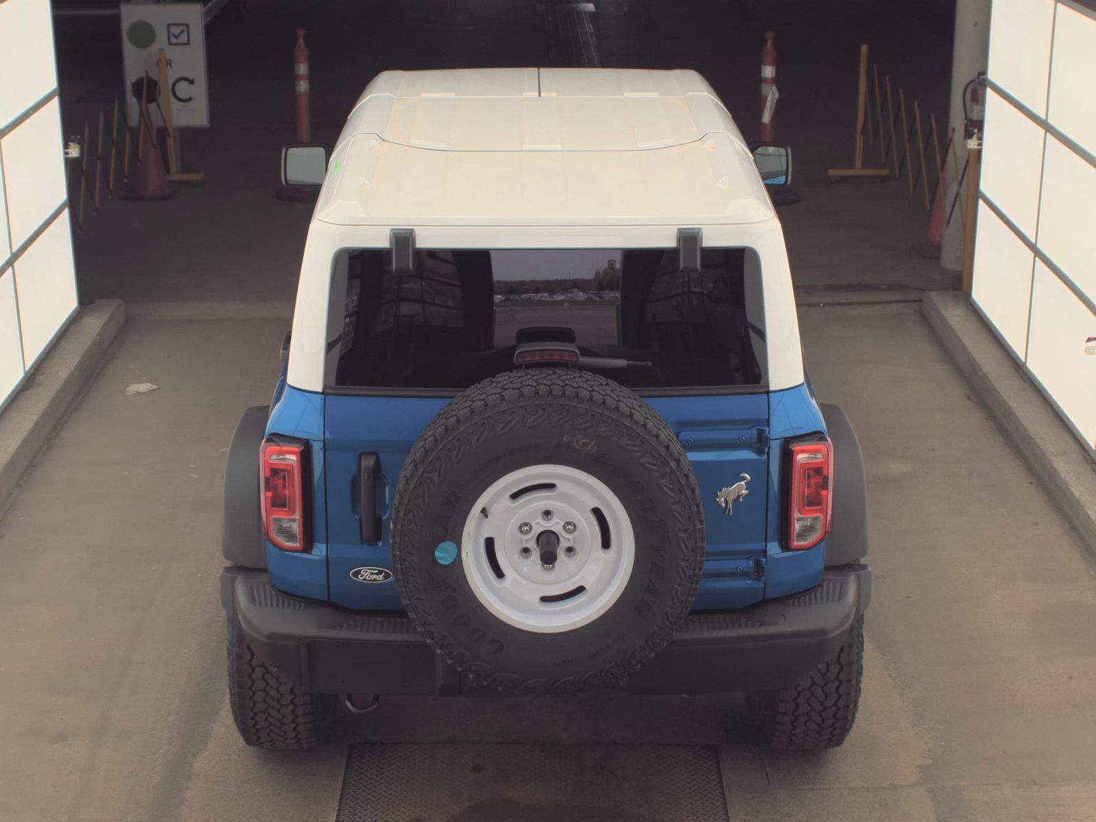 FORD BRONCO - 7