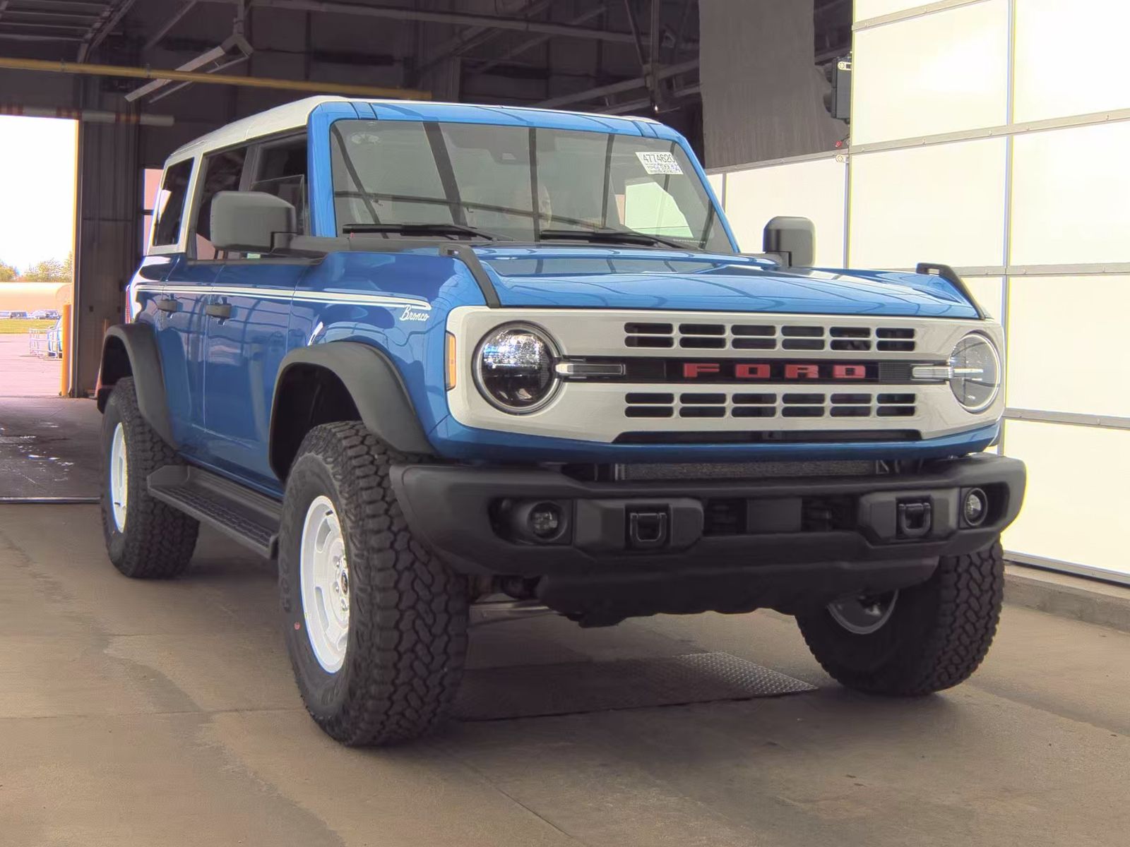 FORD BRONCO - 5