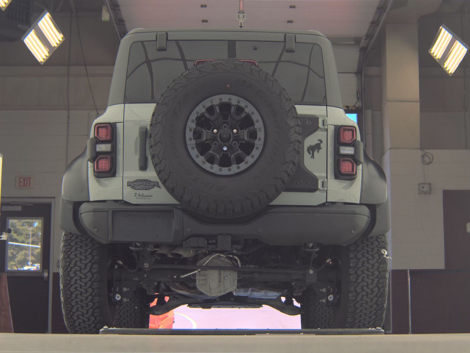 FORD BRONCO - 8
