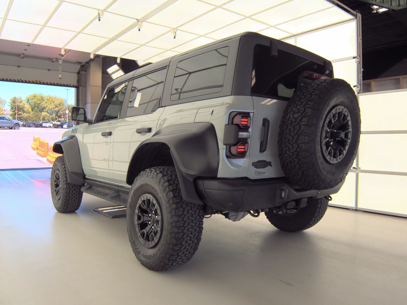 FORD BRONCO - 9