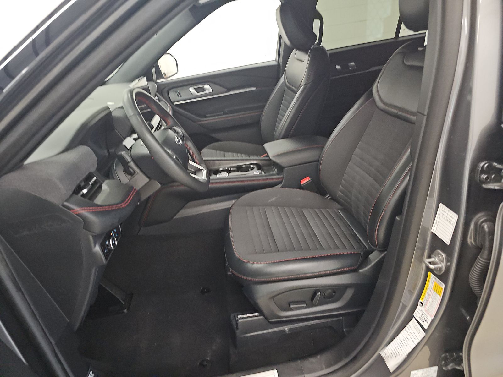 FORD EXPLORER - 8