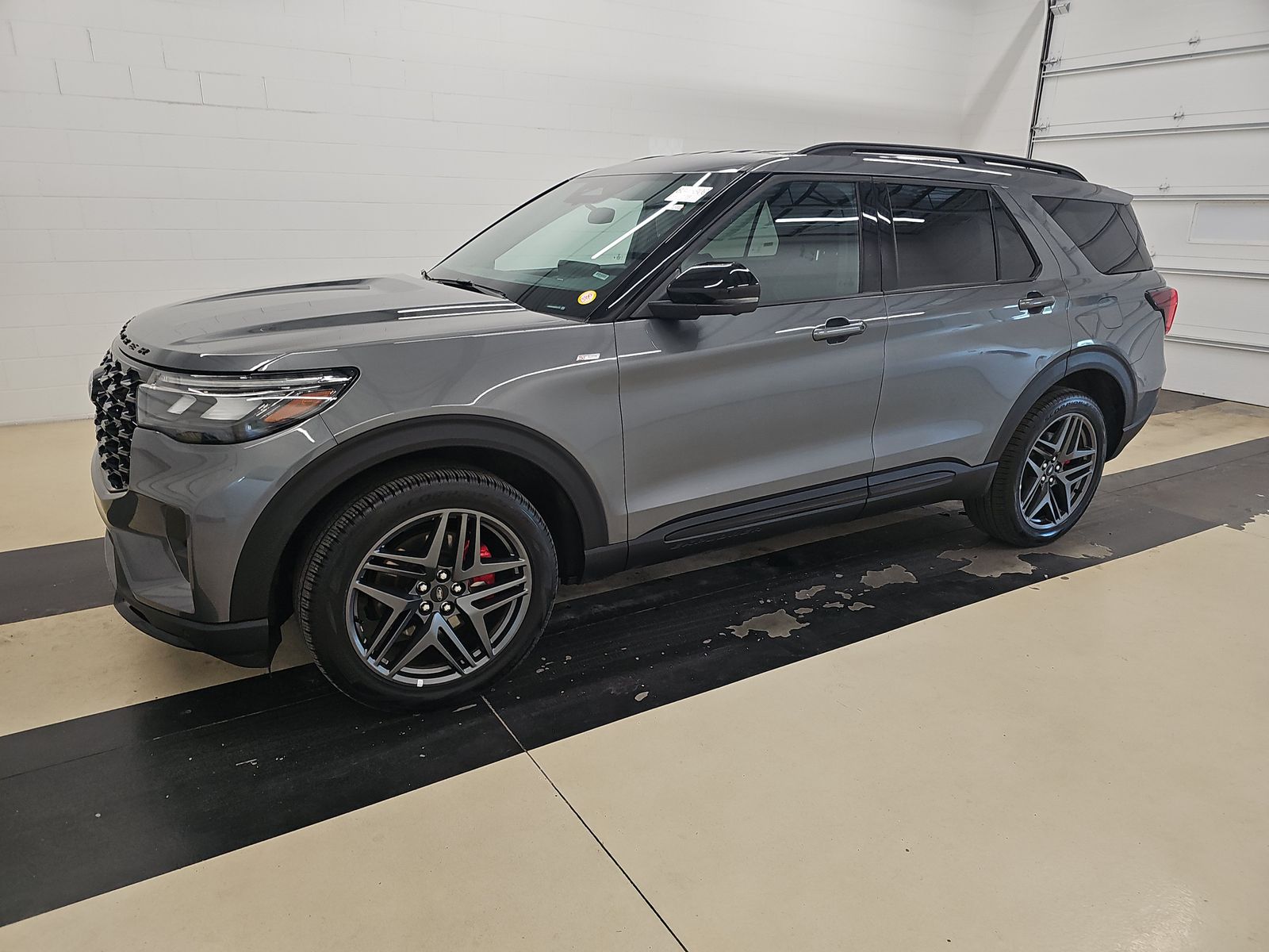 FORD EXPLORER - 1