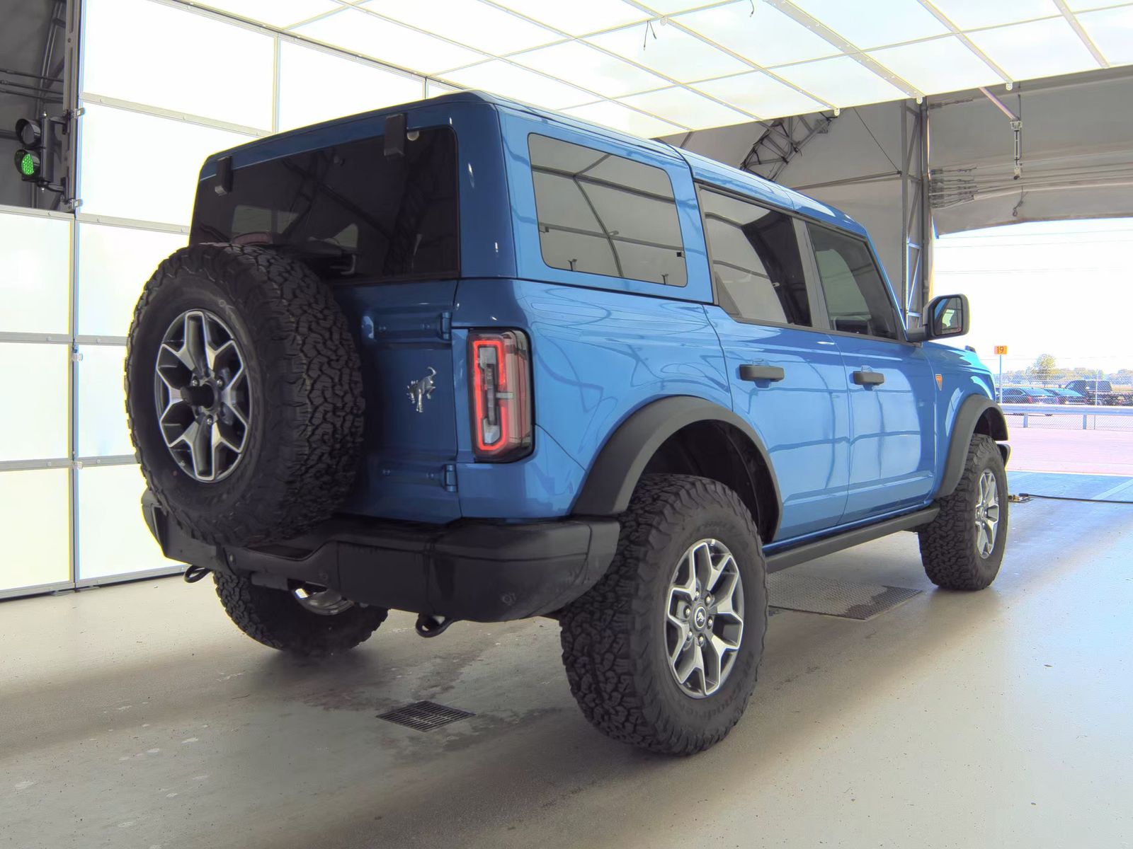 FORD BRONCO - 6