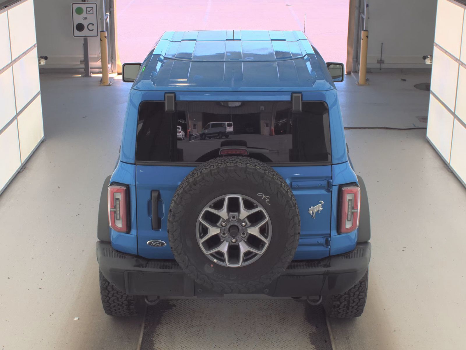 FORD BRONCO - 7