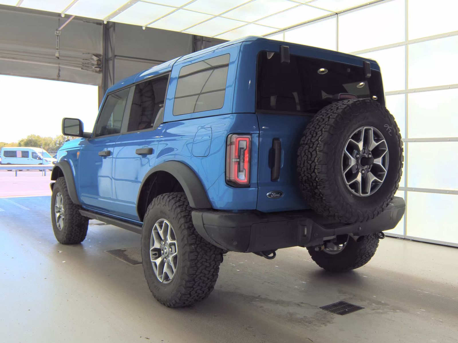 FORD BRONCO - 9