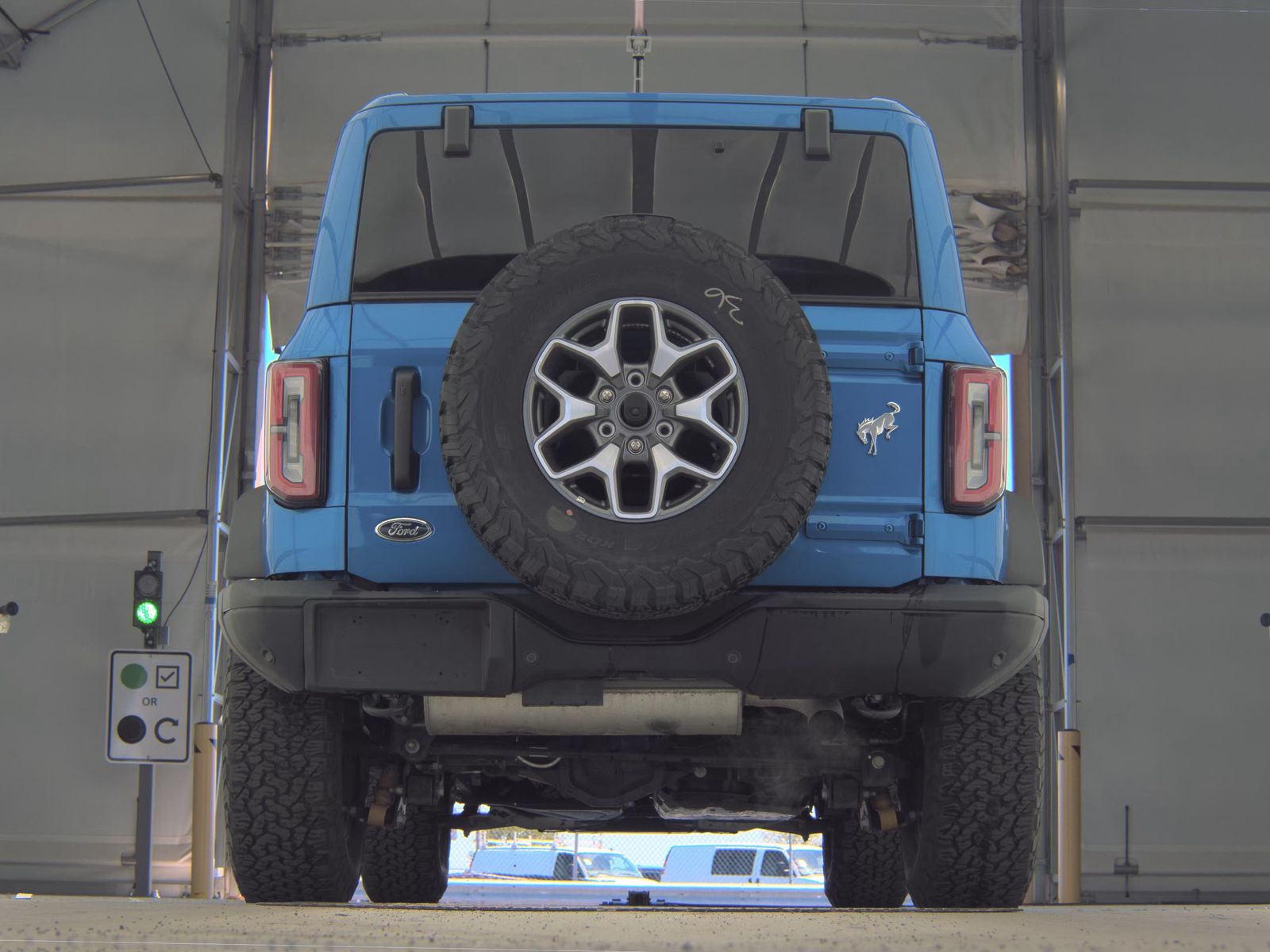 FORD BRONCO - 8