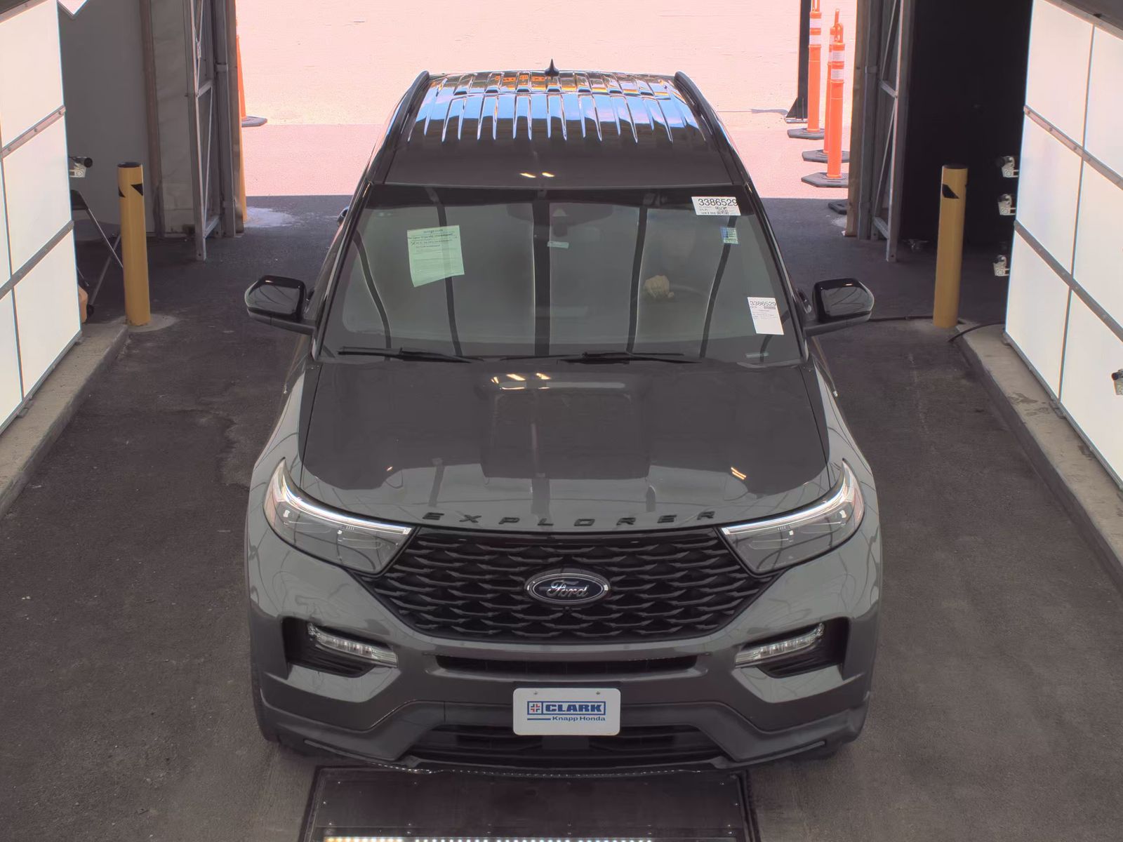 FORD EXPLORER - 3