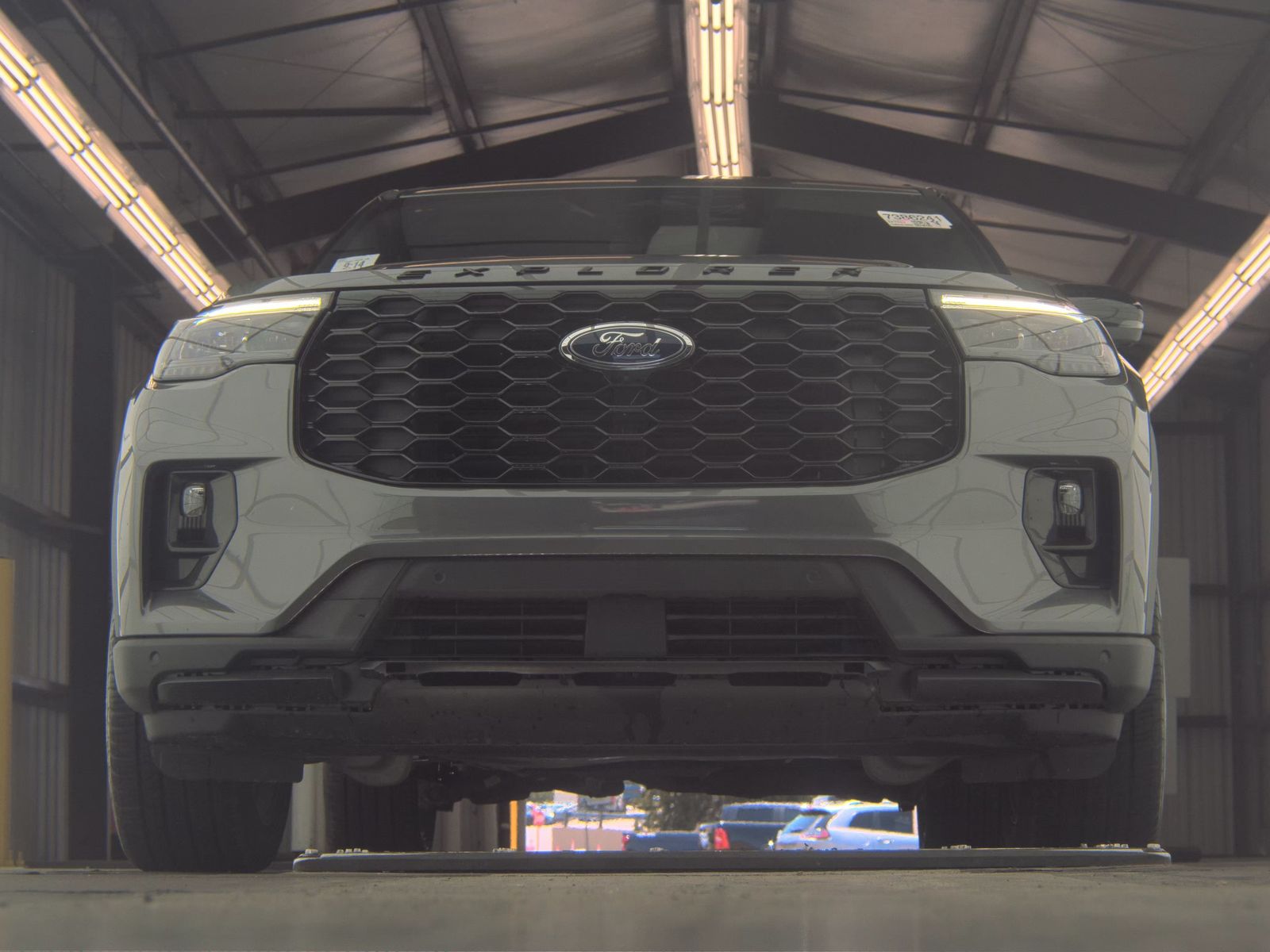 FORD EXPLORER - 4