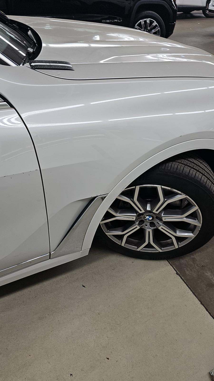 2023 BMW X7 xDrive40i AWD
