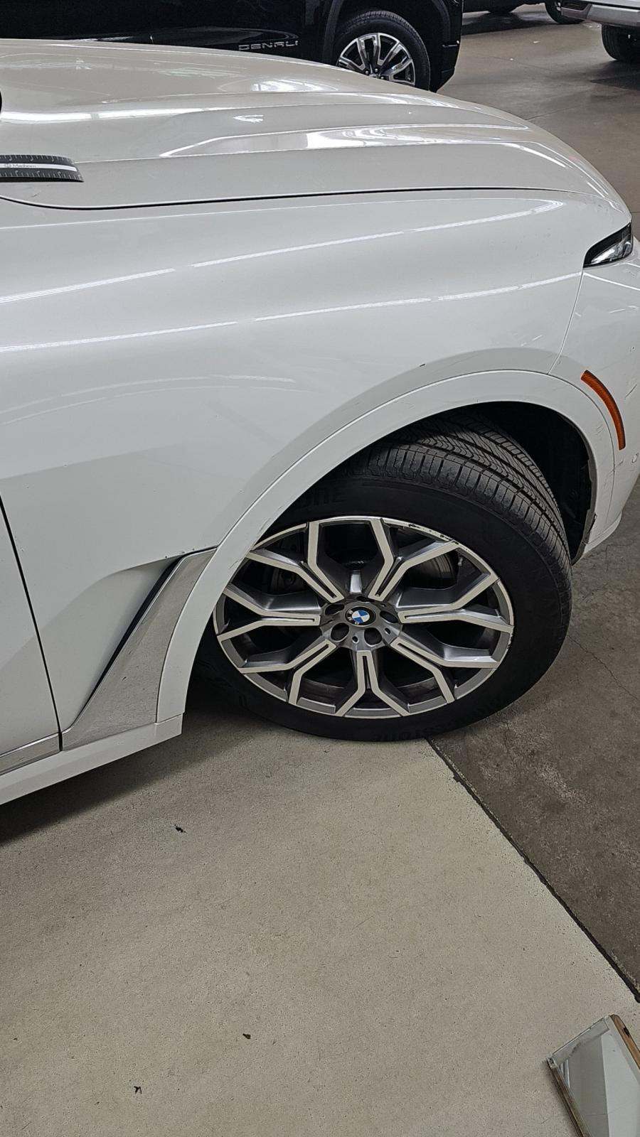 2023 BMW X7 xDrive40i AWD