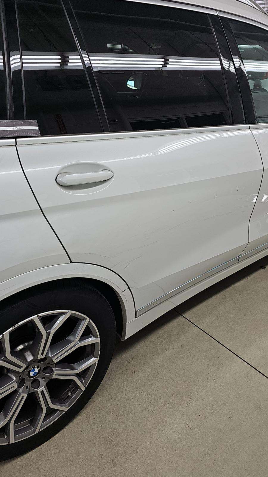 2023 BMW X7 xDrive40i AWD