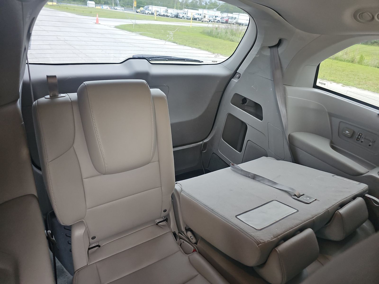 2016 Honda Odyssey Touring Elite FWD