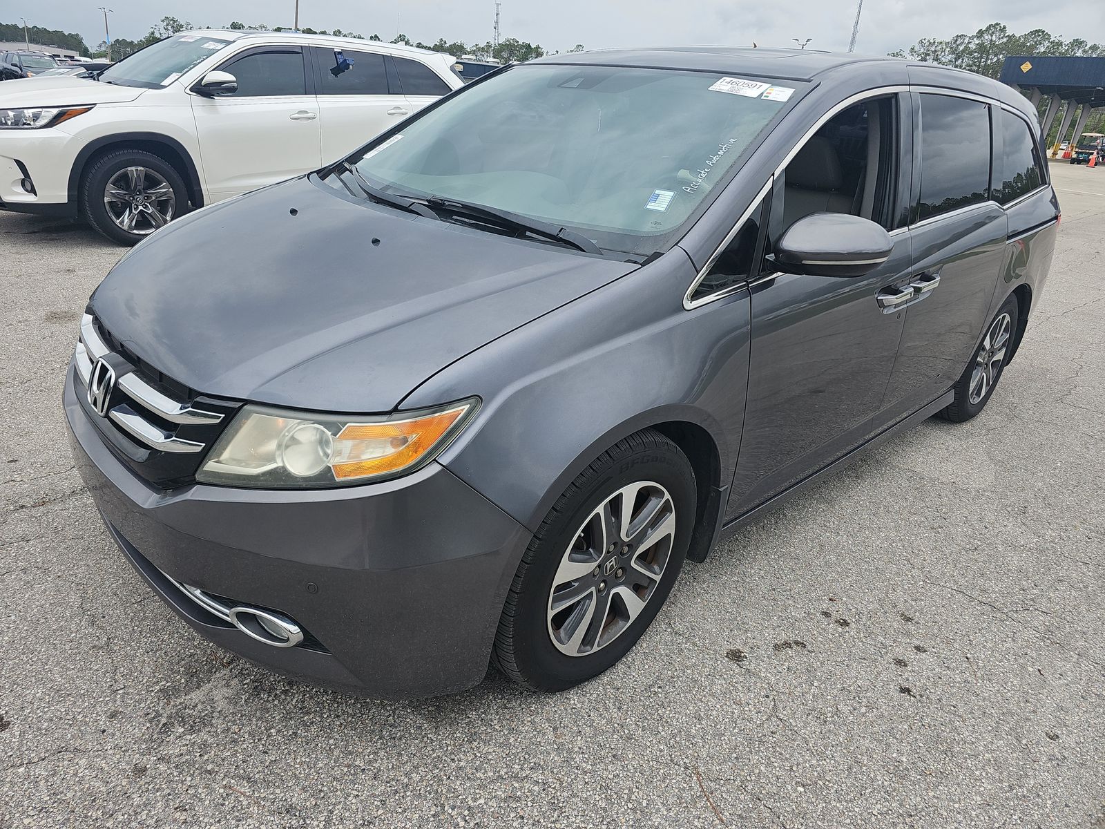 2016 Honda Odyssey Touring Elite FWD