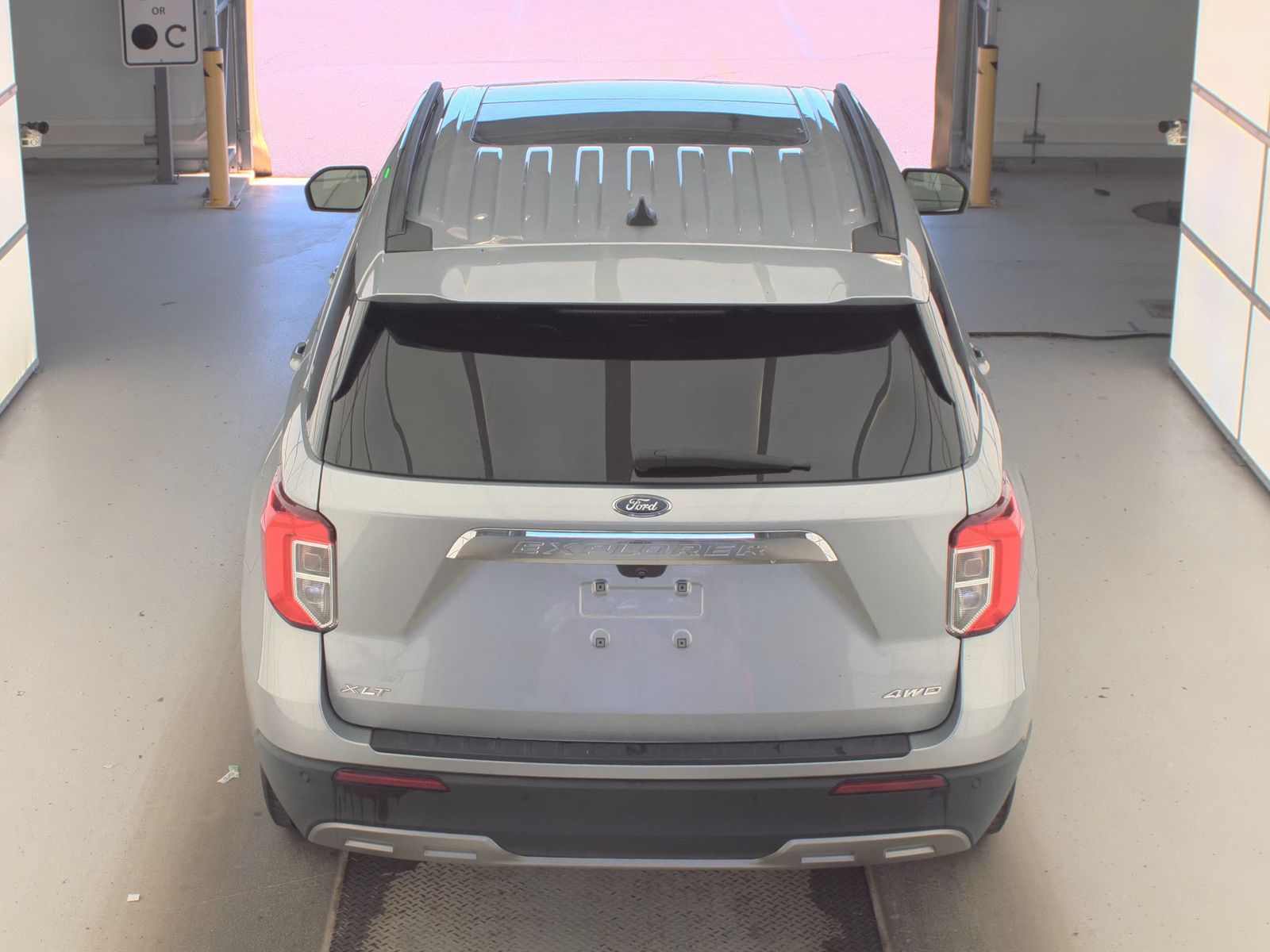 FORD EXPLORER - 7