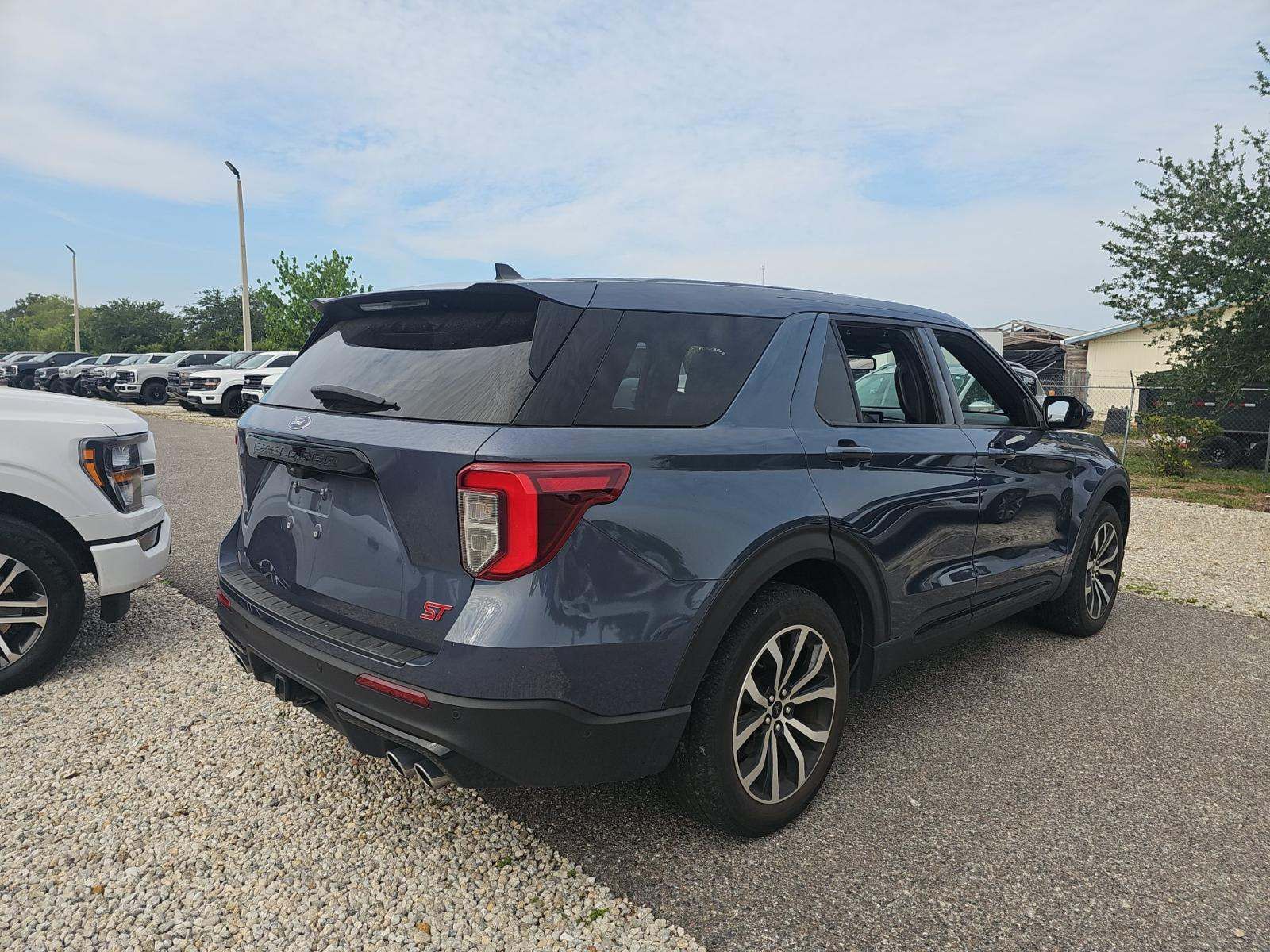 FORD EXPLORER - 3