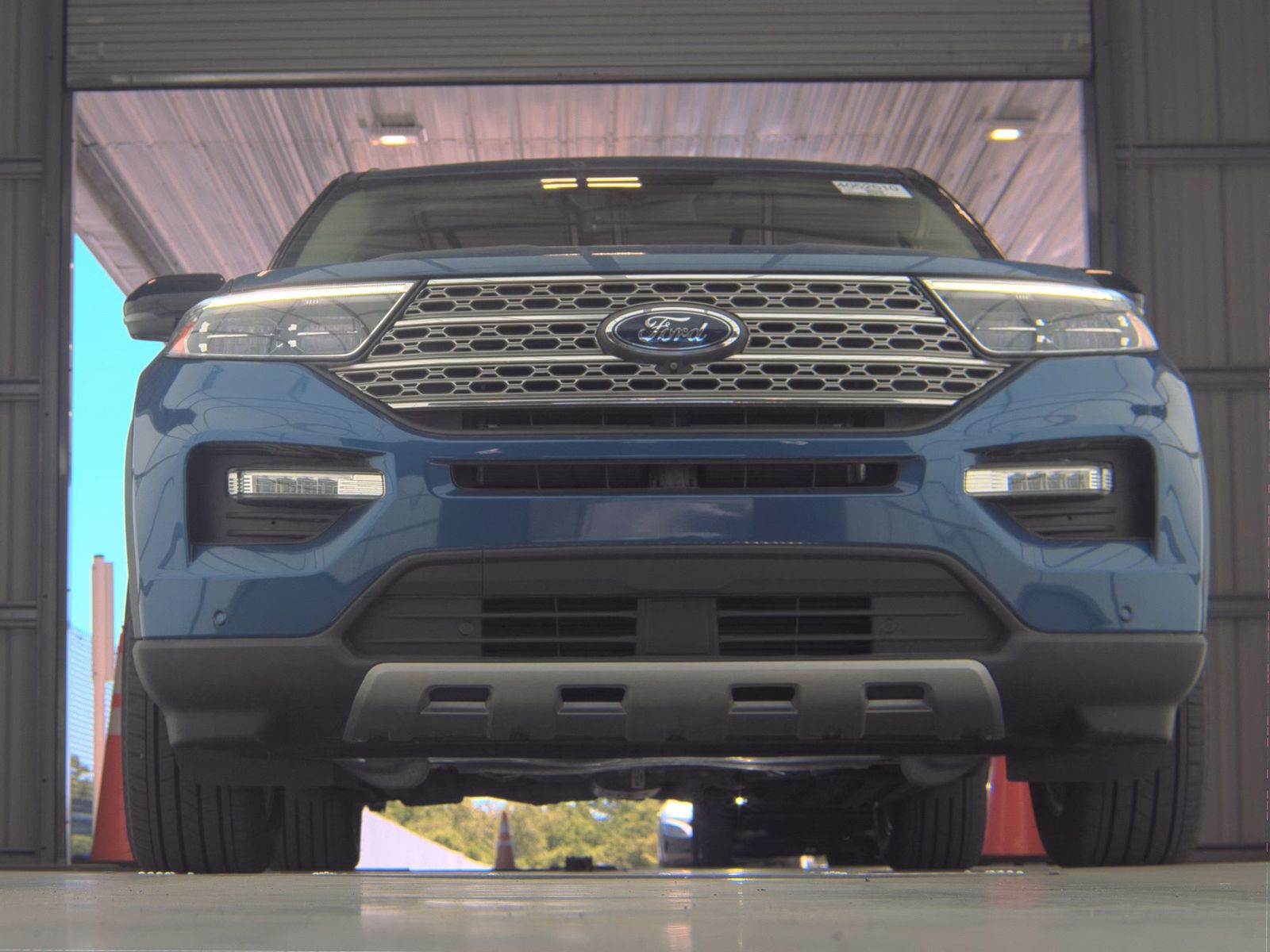 FORD EXPLORER - 4