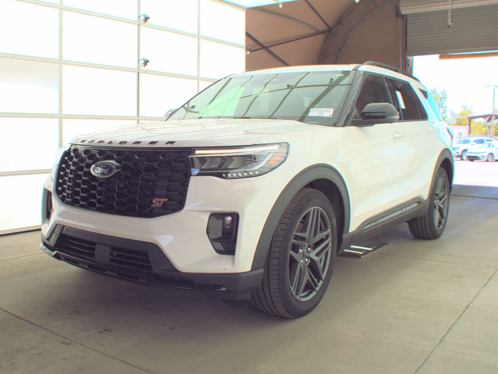 FORD EXPLORER - 1