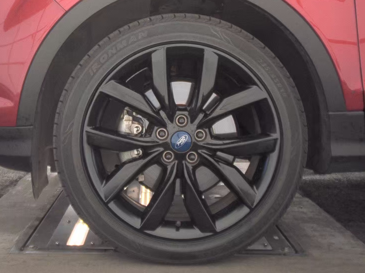 FORD ESCAPE - 10