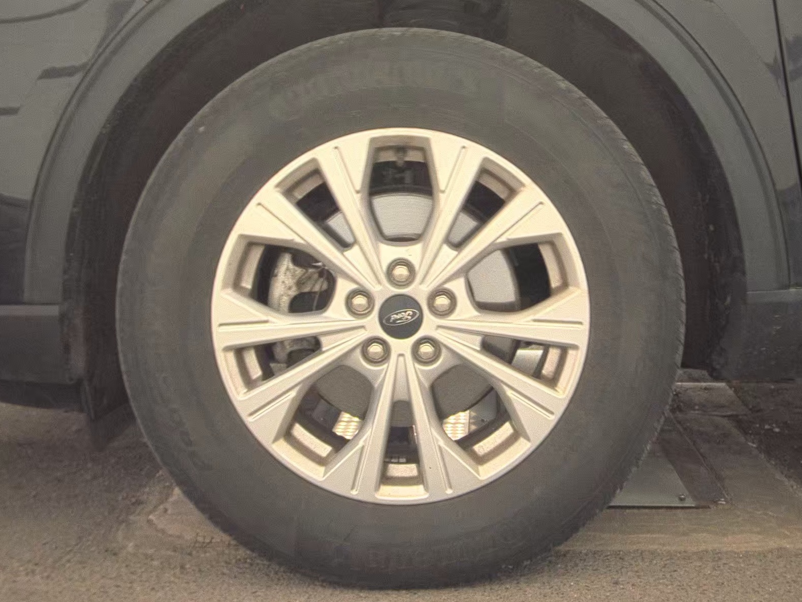 FORD ESCAPE - 10